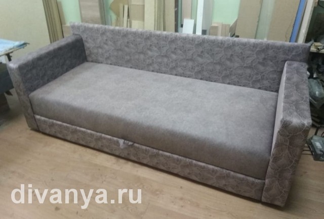 Кровать-тахта с подлокотниками Танго. Цена от 28000 ₽