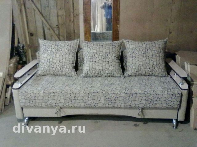 Диван Еврокнижка с подлокотниками.  Цена от 17900 ₽