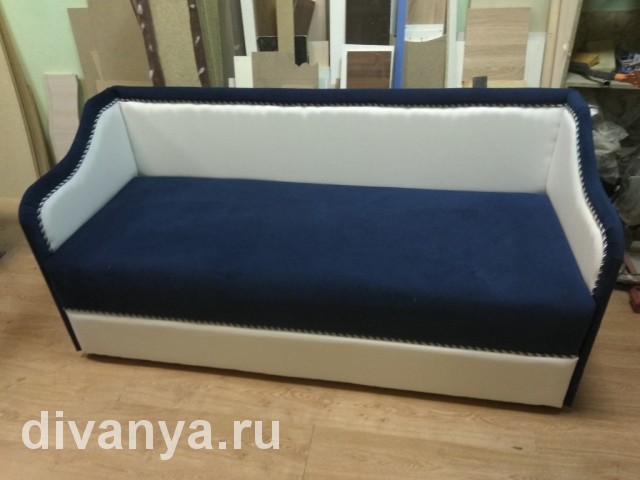 Диван-тахта глухой. Цена от 15000 ₽